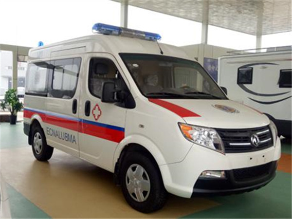 東風御風短軸救護車 東風御風短軸救護車